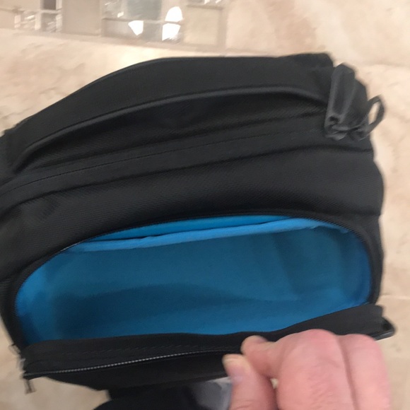 THULE LAPTOP BACKPACK - Picture 3 of 7